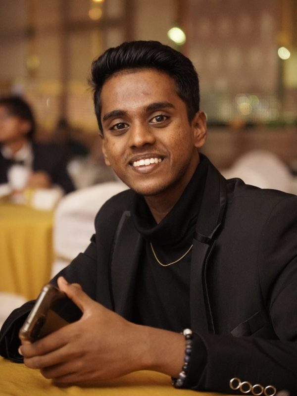 cwm04417---kiswer-murthi-A3Q7Joz08VUnw0RY