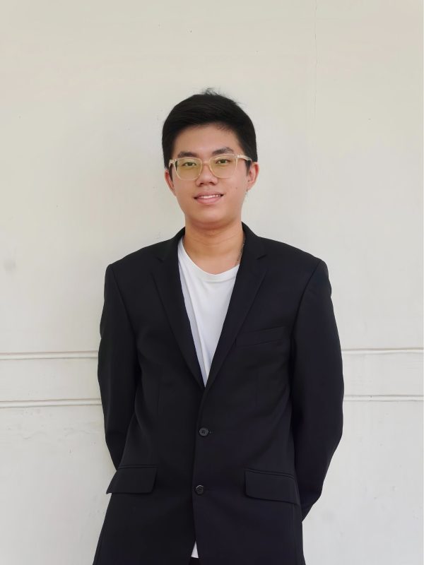 zi-xuan-AzGN7E0kG8sQnqjd